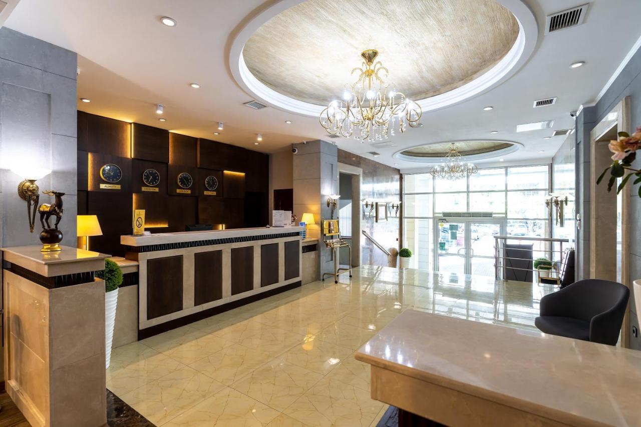 Renion Residence Hotel Almaty Esterno foto