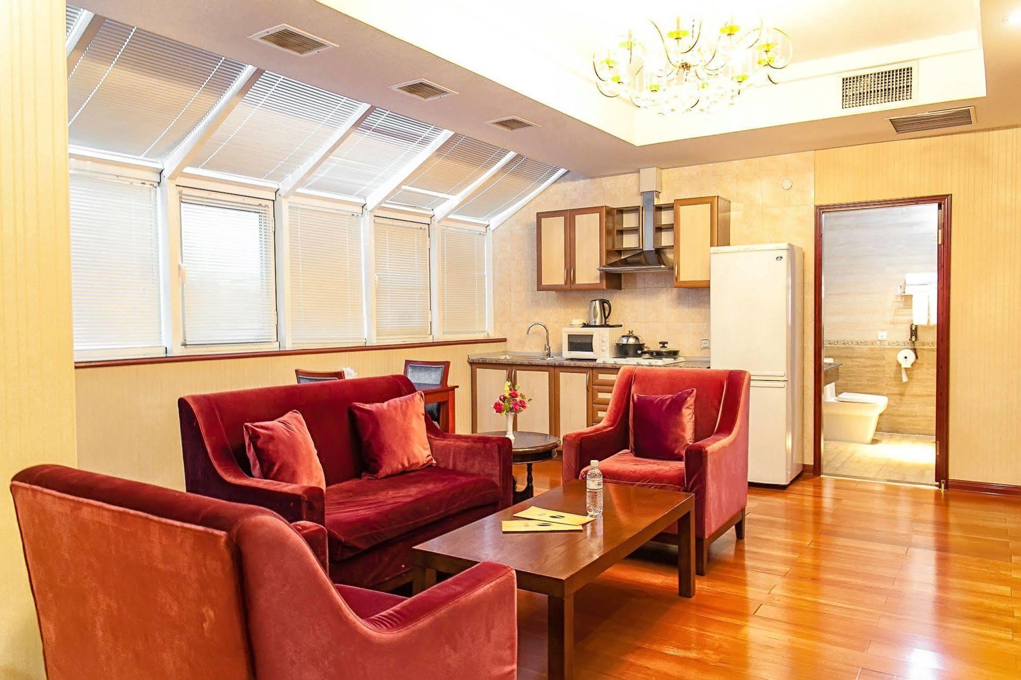Renion Residence Hotel Almaty Esterno foto