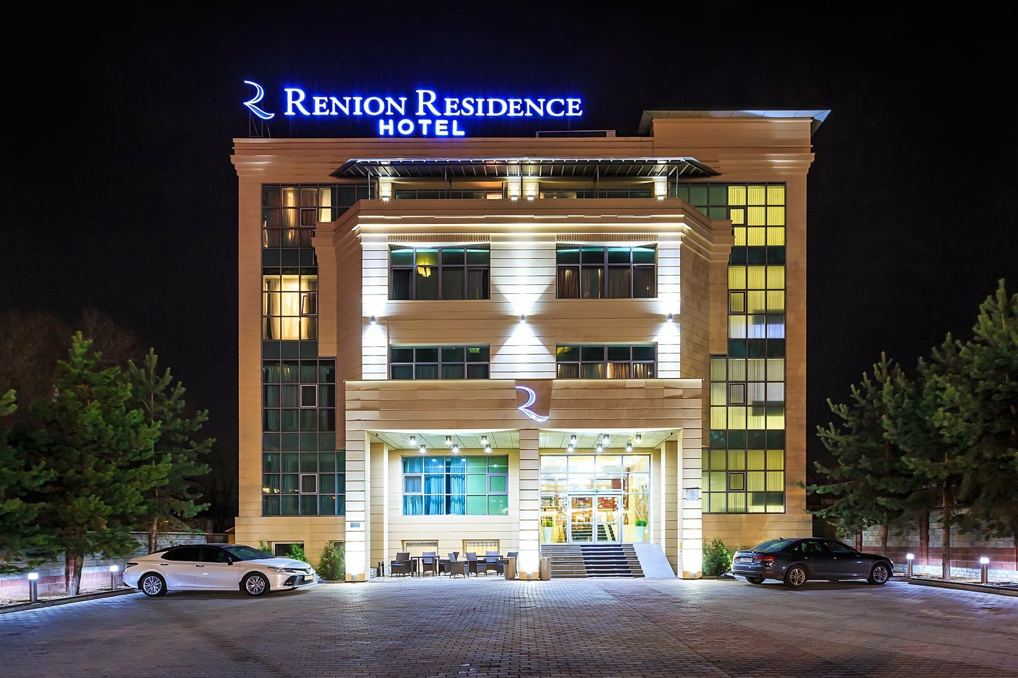 Renion Residence Hotel Almaty Esterno foto