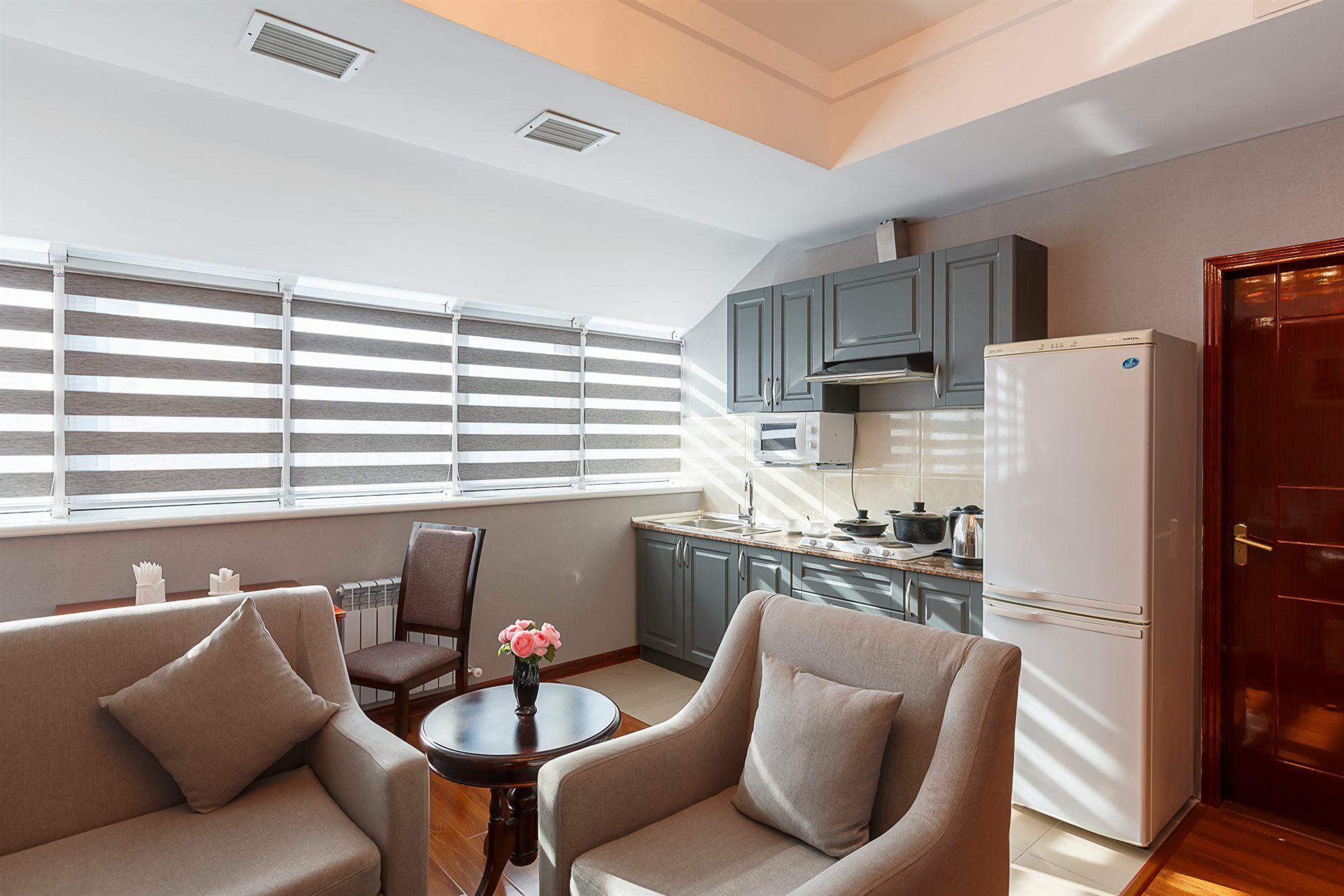 Renion Residence Hotel Almaty Esterno foto